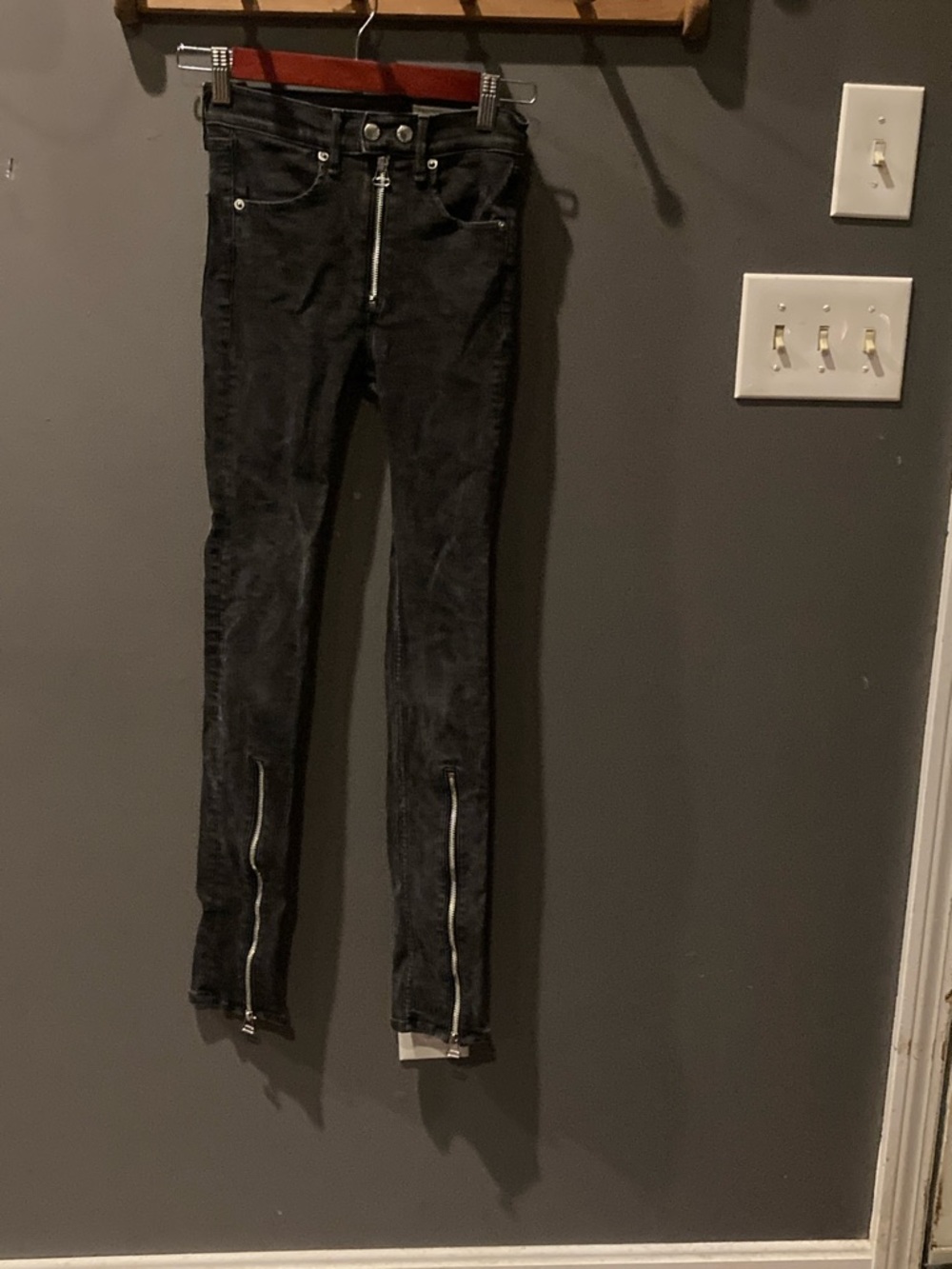 Rag& Bone  moto  black jeans great condition size 24